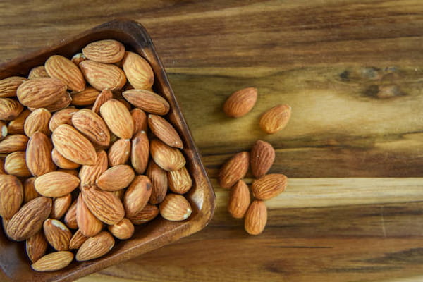 خرید مغز بادام درجه یک + قیمت فروش استثنایی